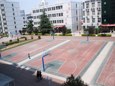 河南省（shěng）財經學校溝槽廁所節（jiē）水器