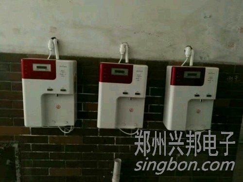 17.C1起草视频（bāng）刷（shuā）卡管線機