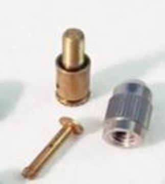 解決噴絲板微孔加工難題,是保證熔（róng）噴布高質高量供應的關鍵